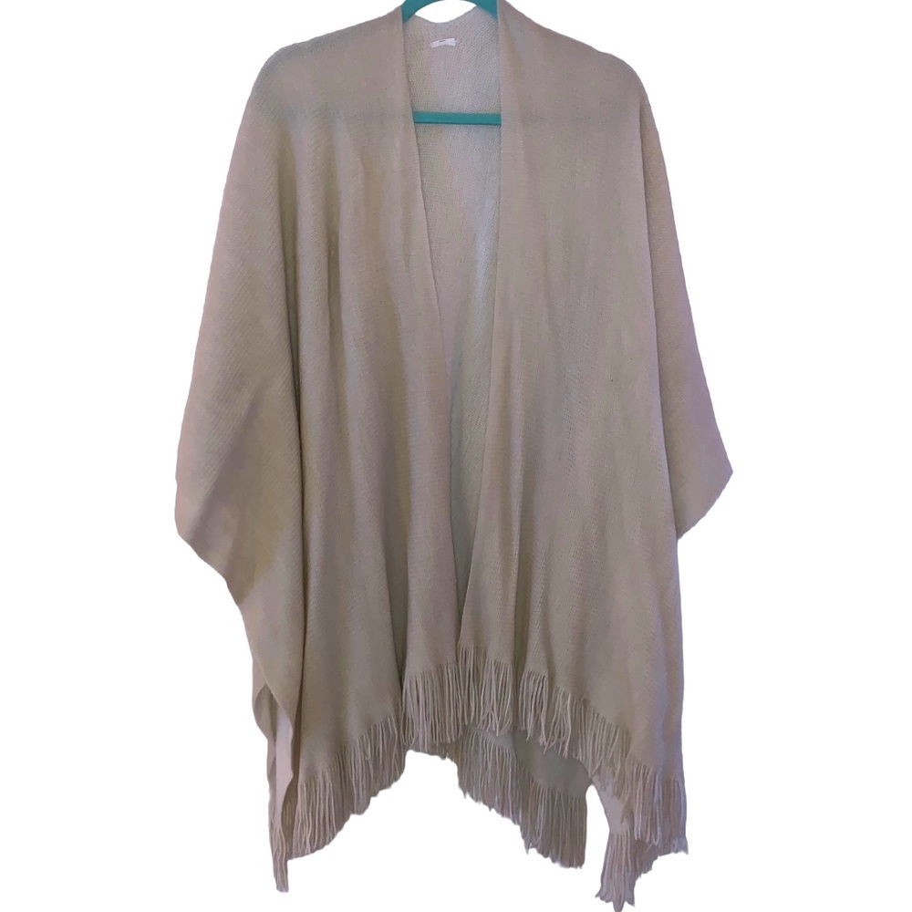Knit Poncho Shawl Open Cardigan Women’s Cream with Fringe Excellent Shape